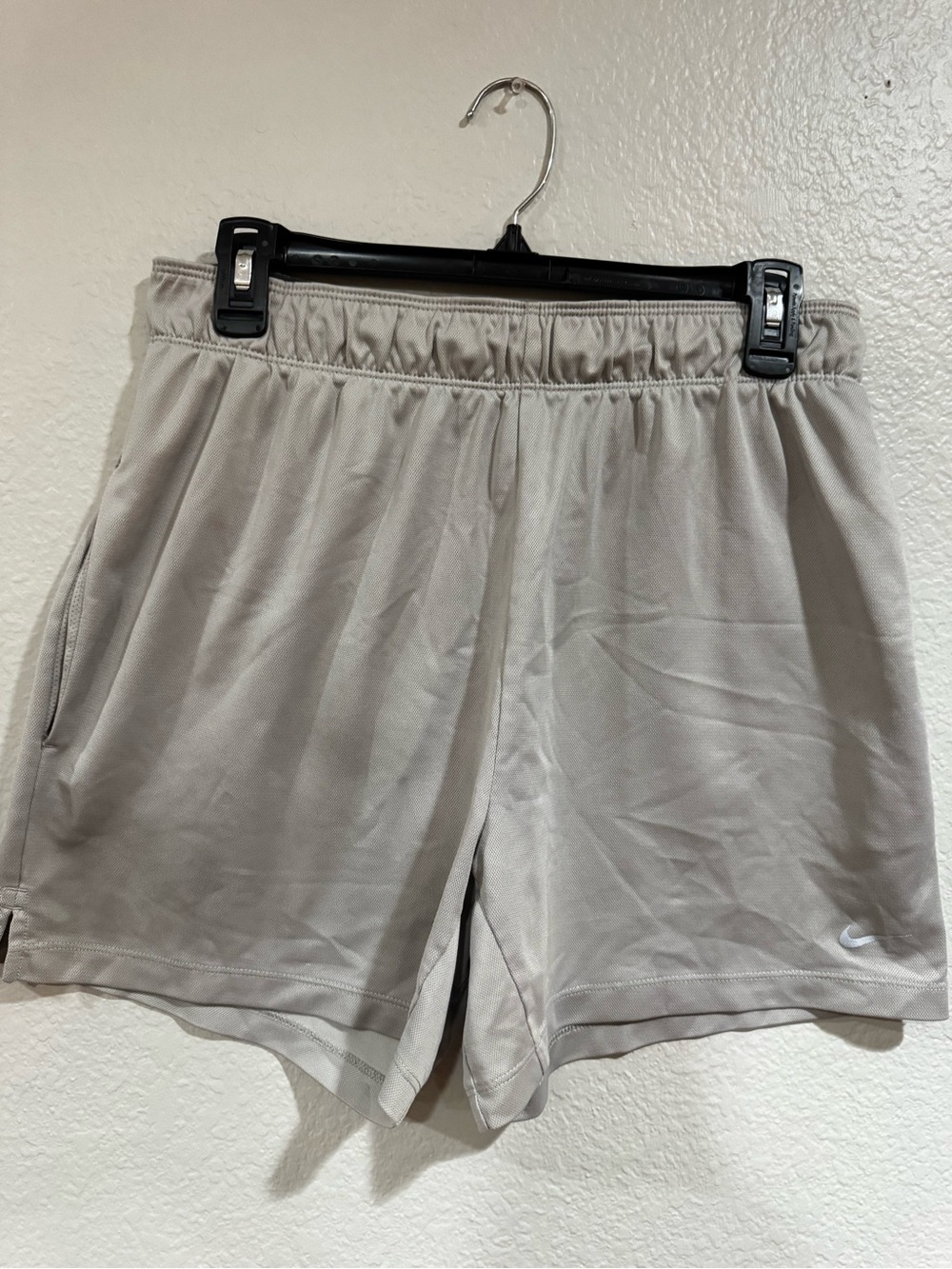 Nike athletic shorts Medium